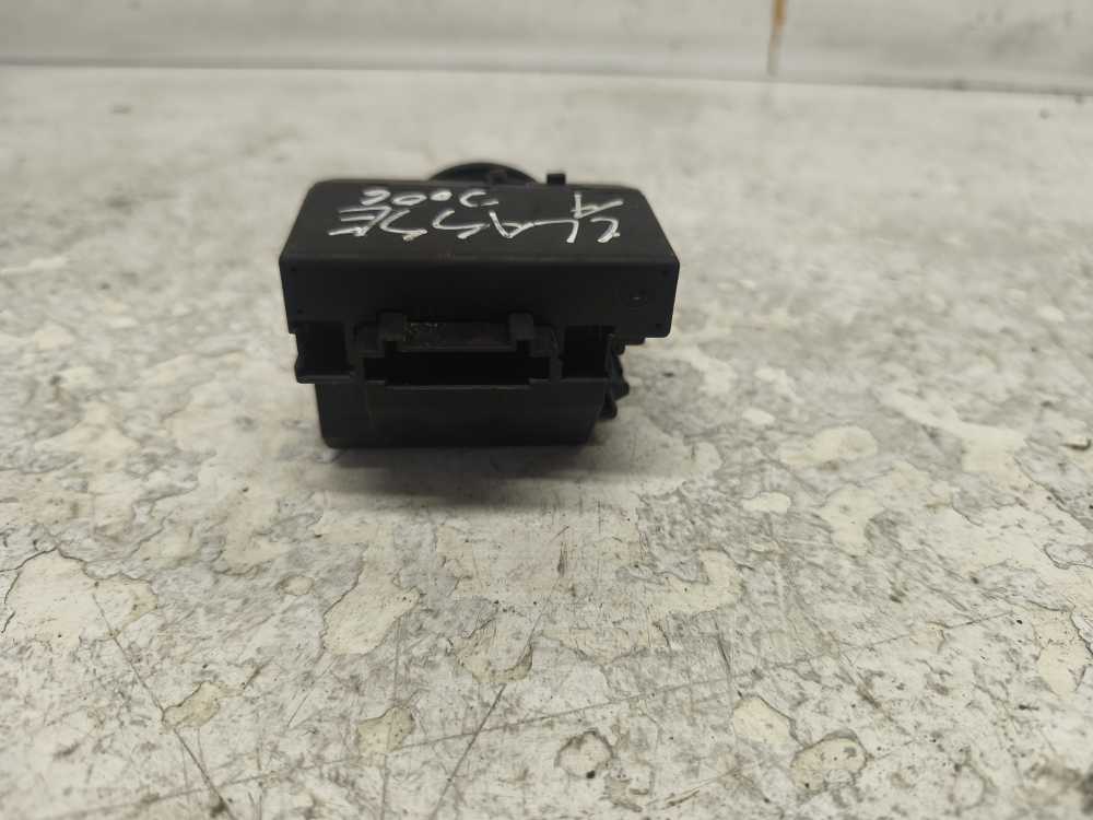 CONTACTEUR MERCEDES - Vue 2